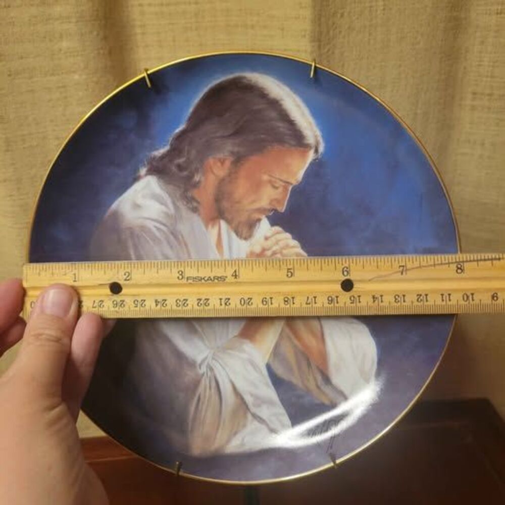 Hour of Prayer - Jesus Christ Wall Plate - Picture 2 of 6